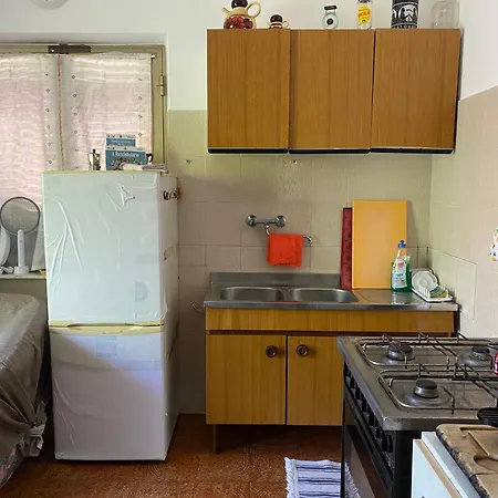 Woods House * Mangia