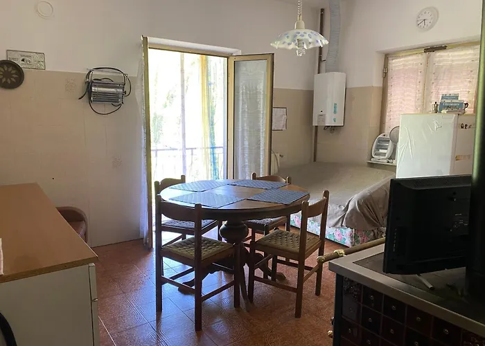 Woods House Daire Mangia